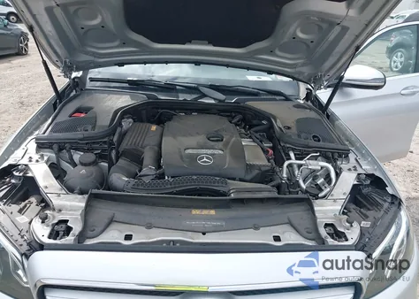 2017 Mercedes-Benz E 300 4Matic z USA, uszkodzony, nr VIN WDDZF4KB7HA206276